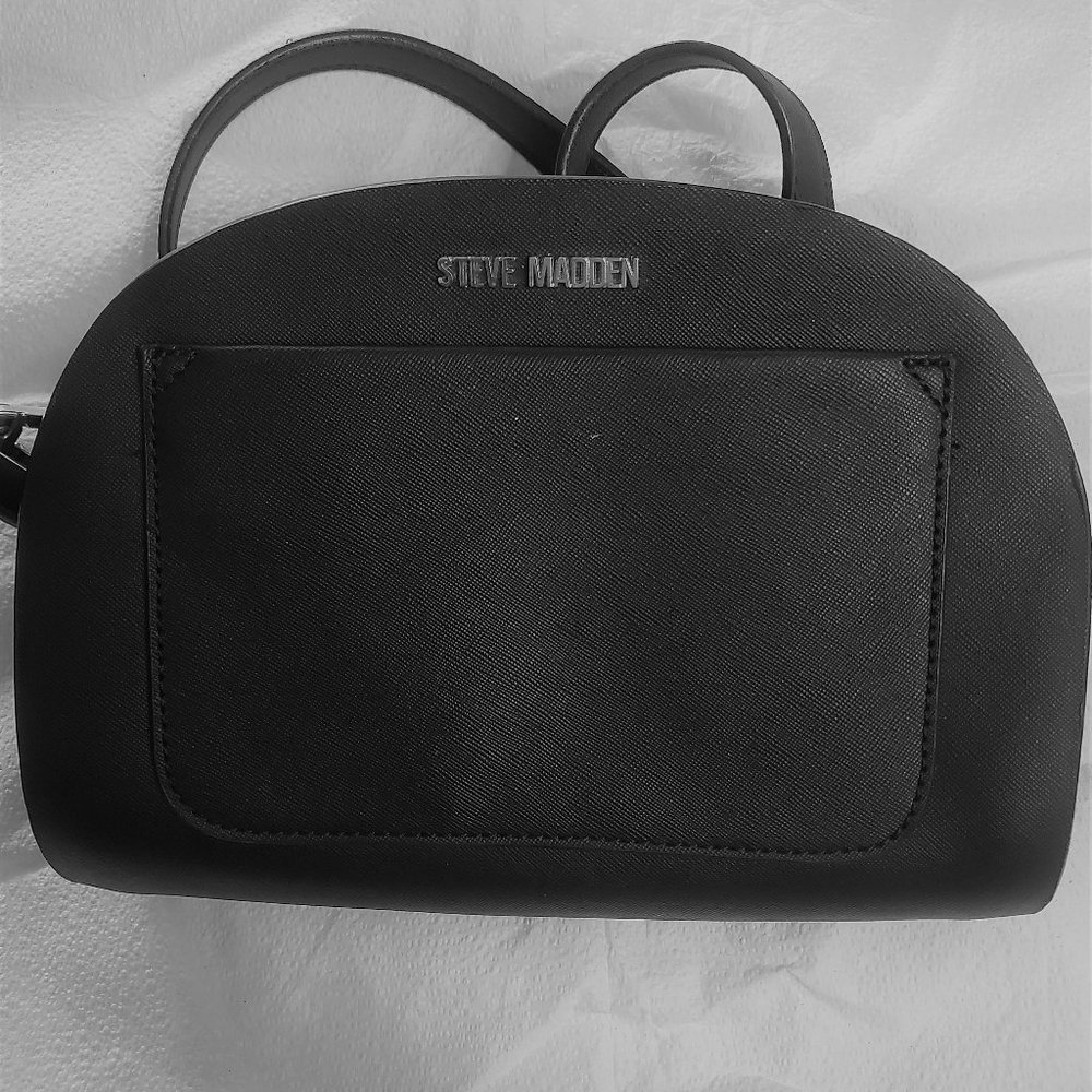 Black Steve Madden dome crossbody bag. Excellent condition.